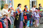 На площадке районного культурно-досугового центра прошла развлекательная программа, посвященная Дню государственного флага России